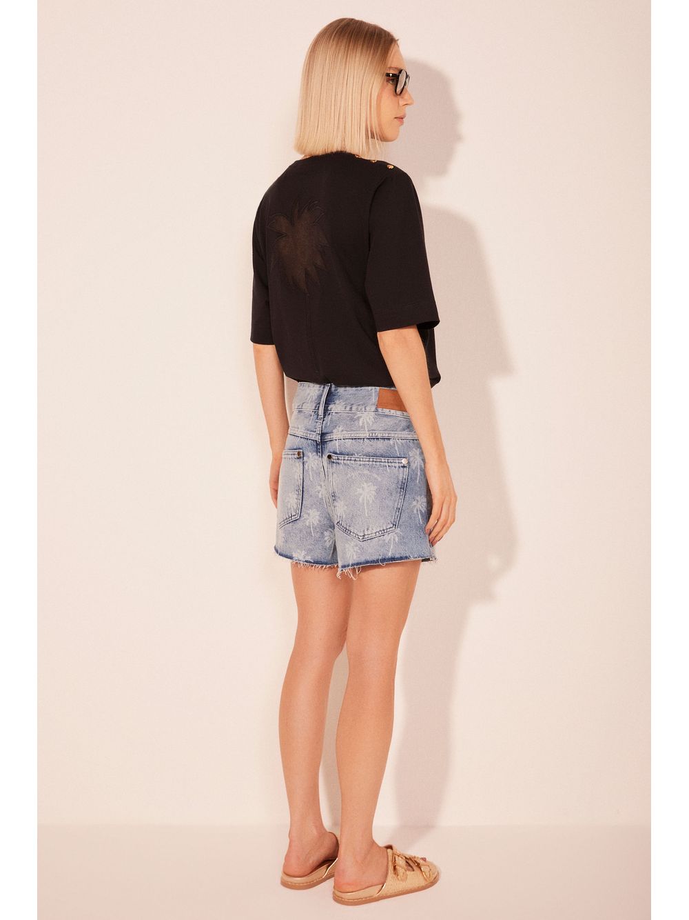 Água de Coco — Short Jeans Floresta