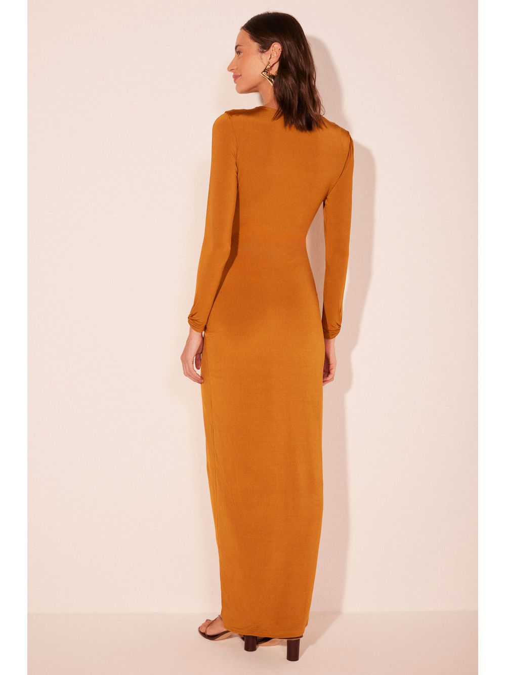 Água de Coco — Vestido Longo Solaris Dourado