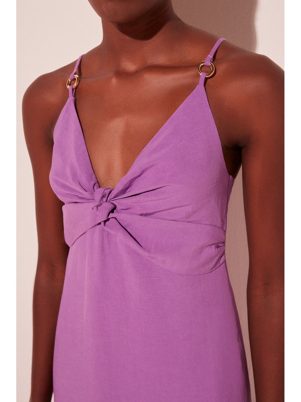Água de Coco — Vestido Midi Vibrante Roxo