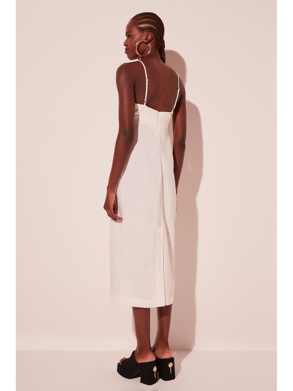 Água de Coco — Vestido Midi Vibrante Off White