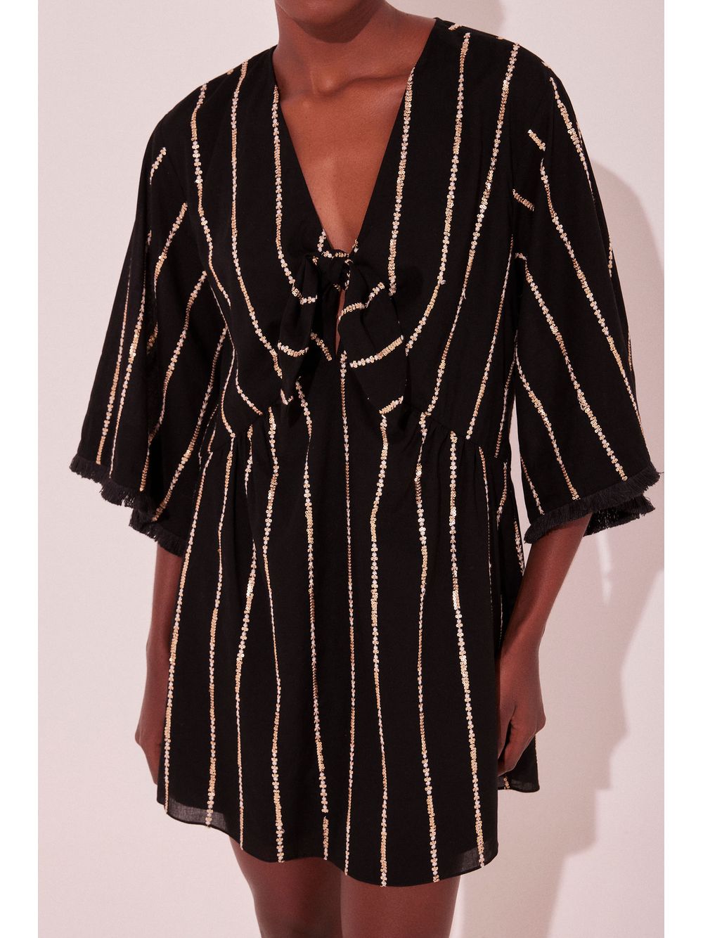 Água de Coco — Vestido Curto Leveza Preto