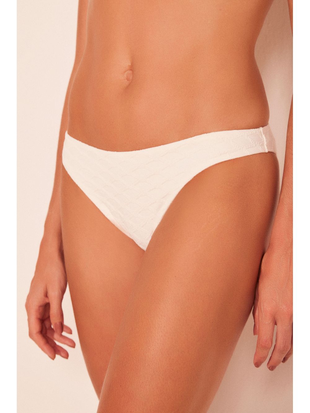 Água de Coco — Biquíni Calcinha Lateral Fina Trama Off White