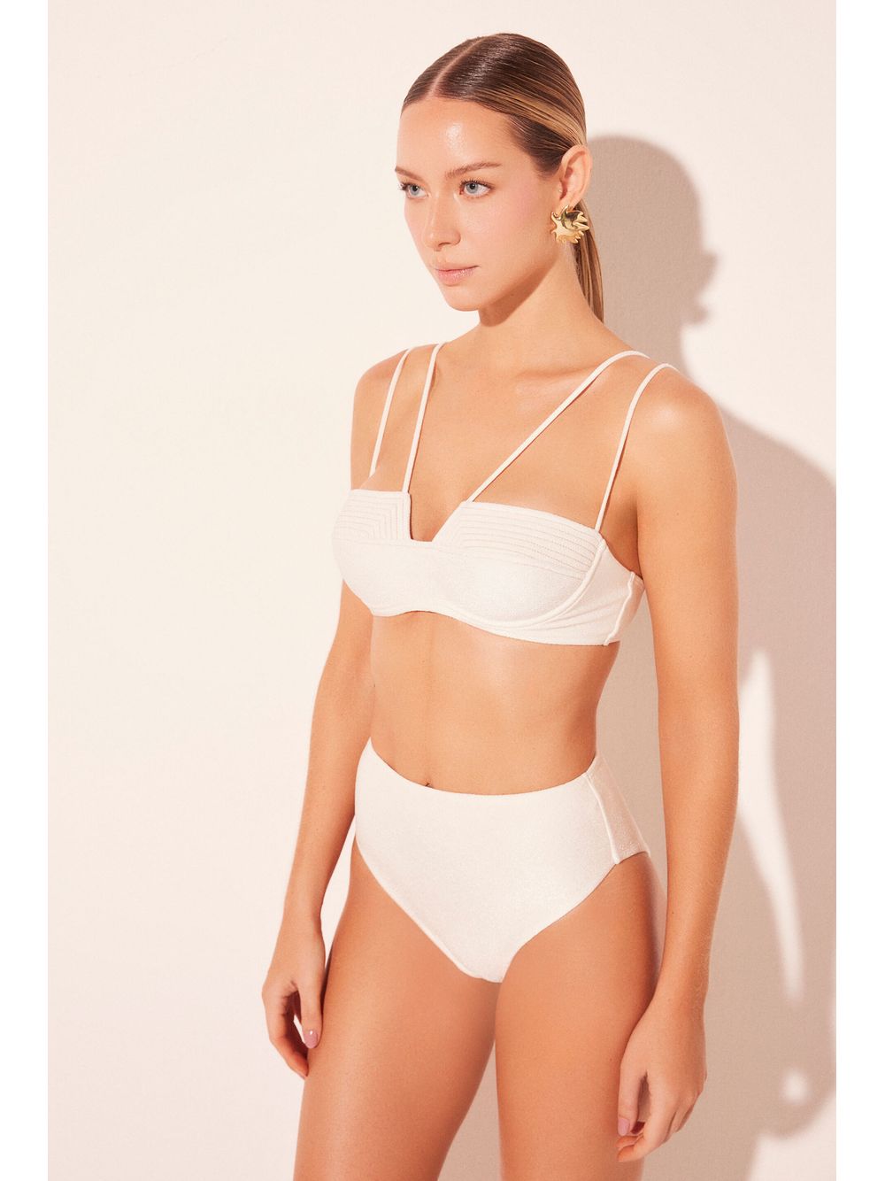 Água de Coco — Biquíni Calcinha Hot Pants Folha Branco