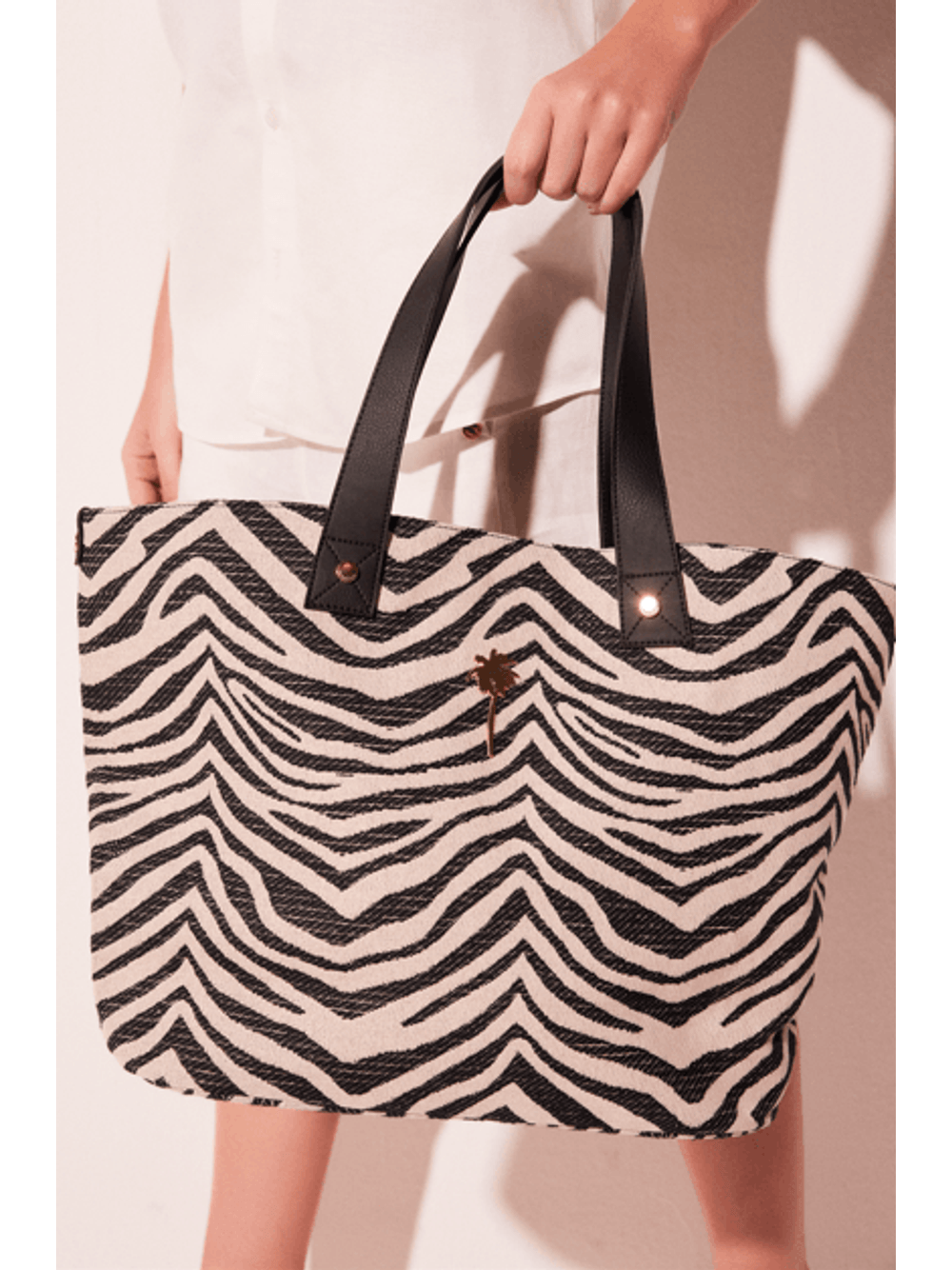 Água de Coco — Bolsa Tote Acessórios Lua