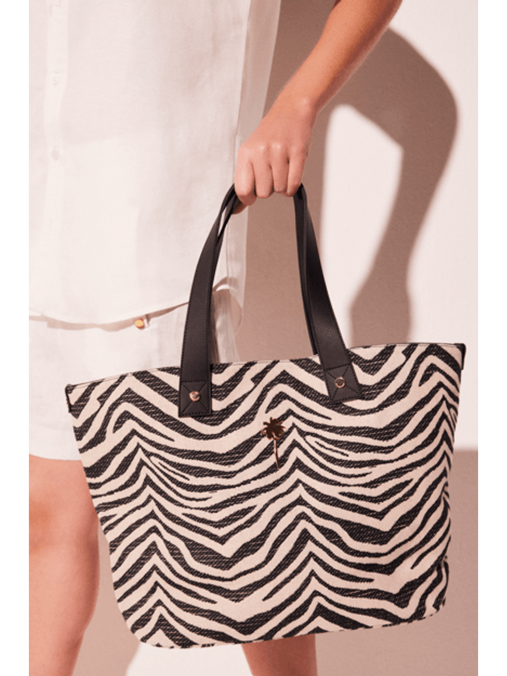 Água de Coco — Bolsa Tote Acessórios Lua