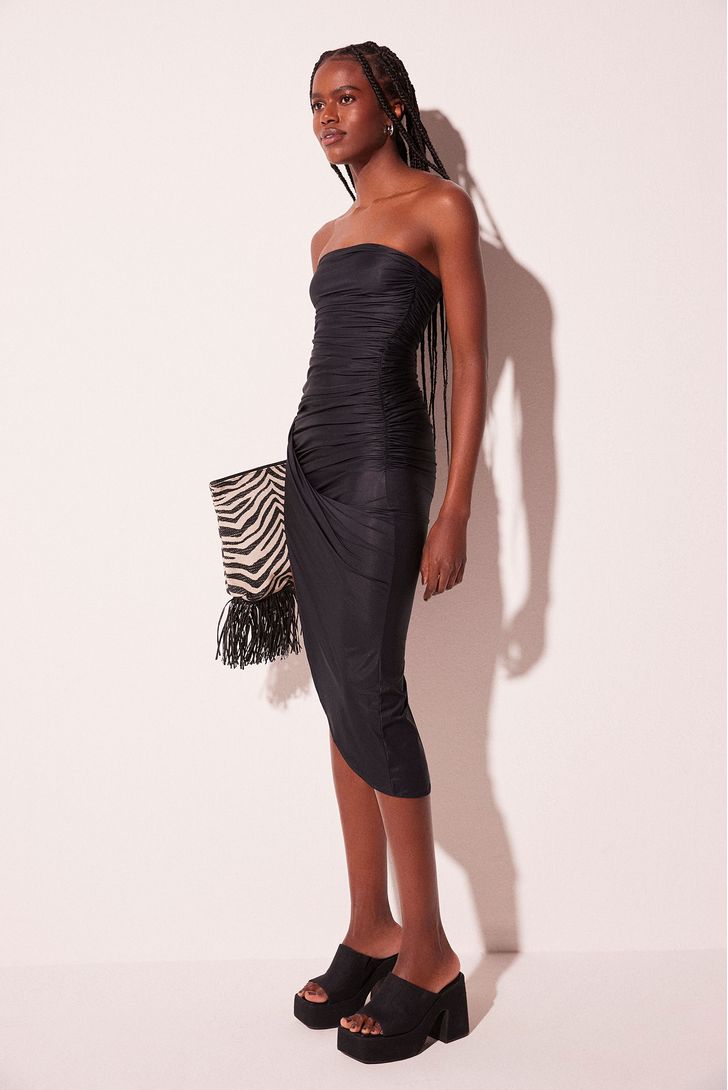 vestido-curto-essencial-144593_1