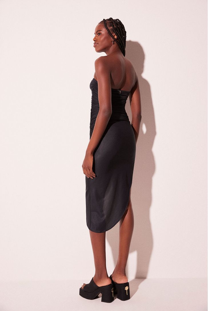 vestido-curto-essencial-144593_4