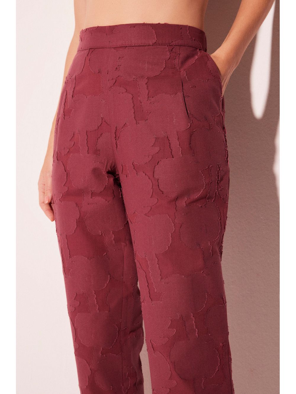 Água de Coco — Calça Slim Fit Jacquard Coqueiros