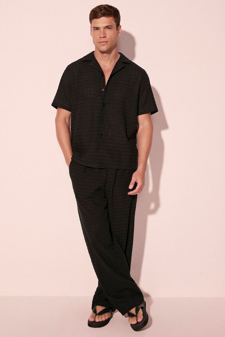 camisa-manga-curta-papiro-preto-r833a2865-151593_2