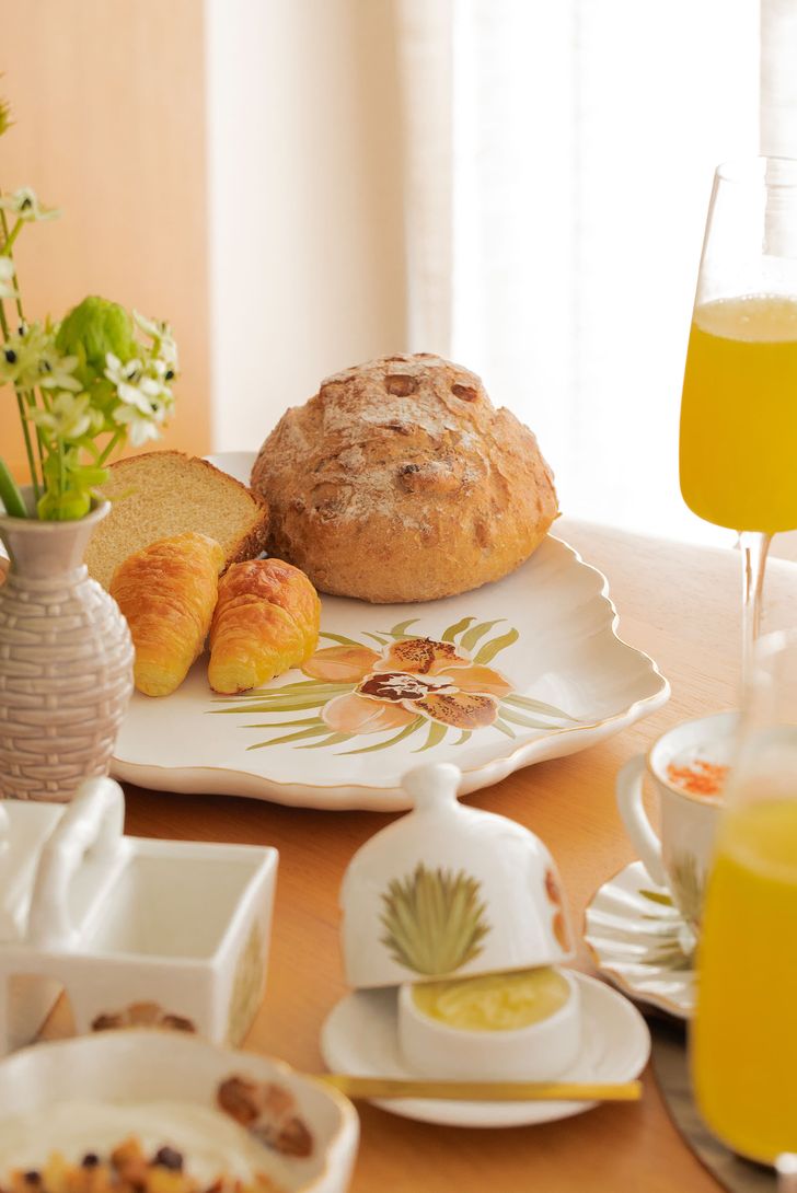 mantegueira-redonda-folhas-agua-de-coco-138683_2