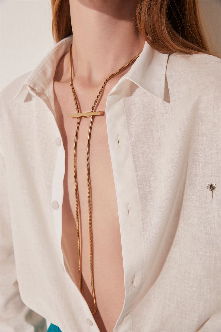 colar-corrente-metais-reluzentes-136117_2