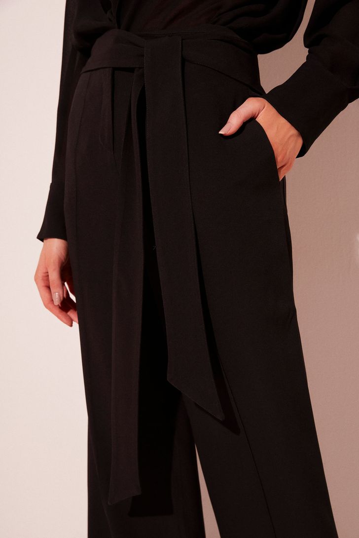 calca-pantalona-petalas-preto-139678_2