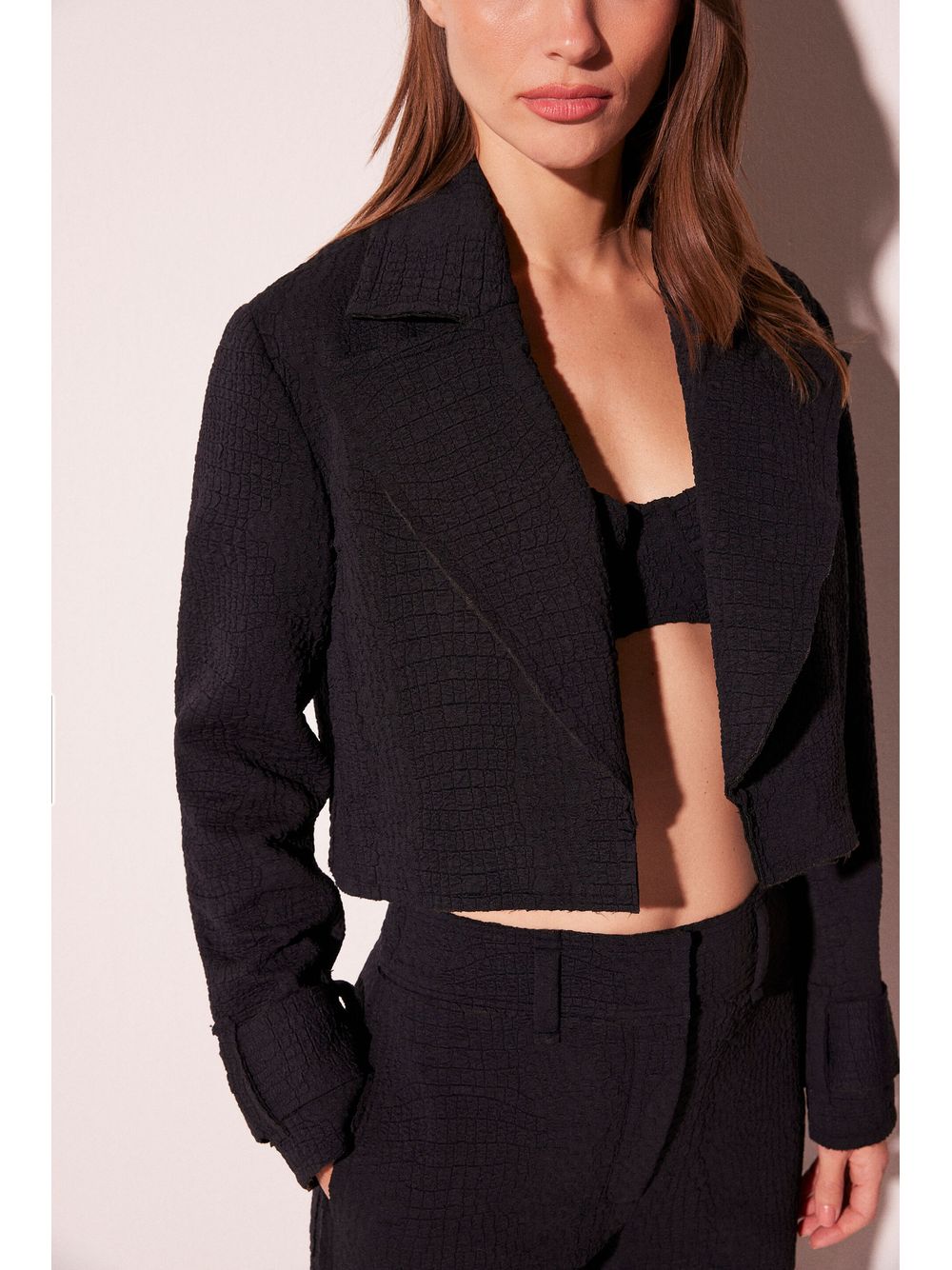 Água de Coco — Jaqueta Cropped Croco