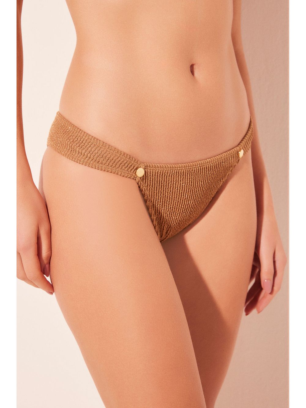 Água de Coco — Biquíni Calcinha Lateral Média Áurea Dourado