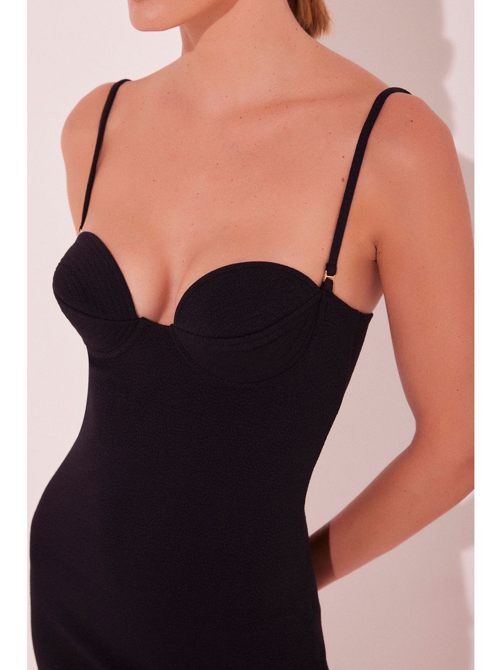 Água de Coco — Vestido Midi Cestaria