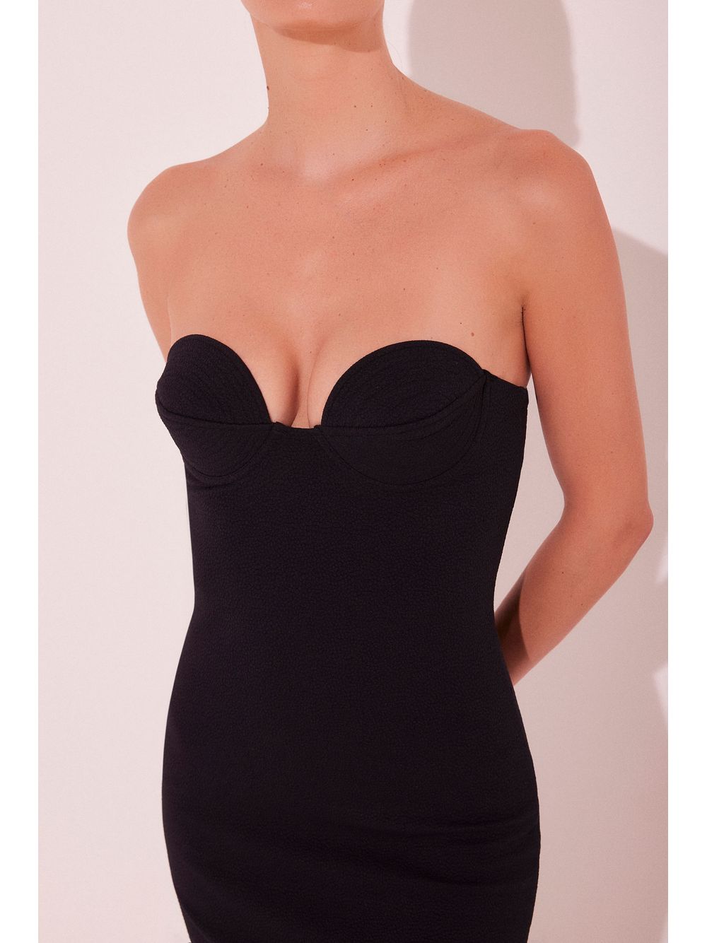 Água de Coco — Vestido Midi Cestaria
