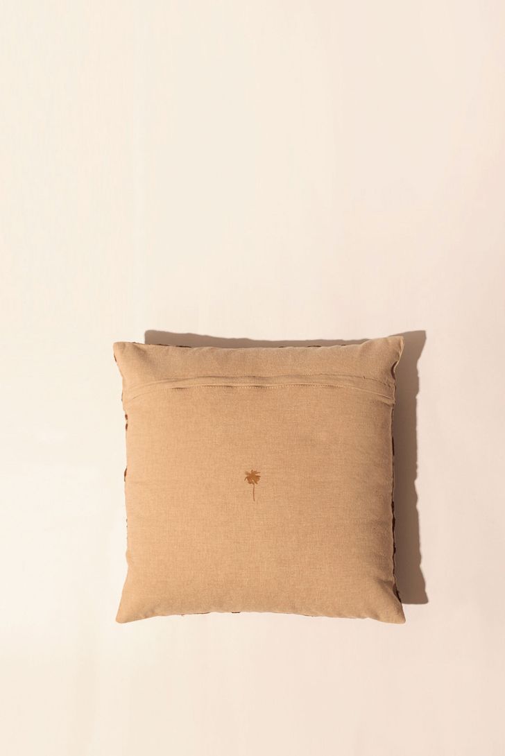 almofada-bordada-tigrada-67389_2