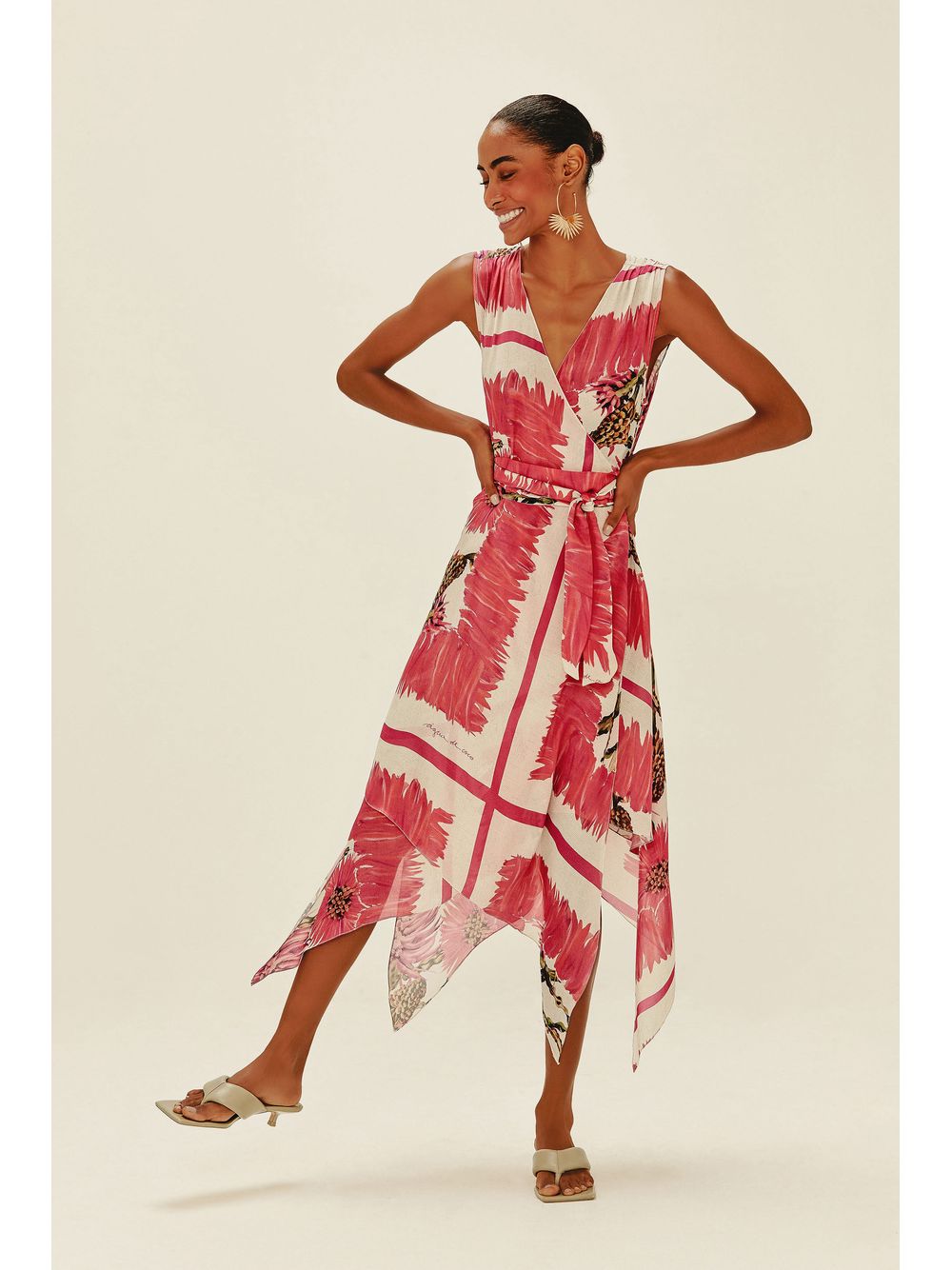 Água de Coco — Vestido Longo Transpassado Quadro Gérberas