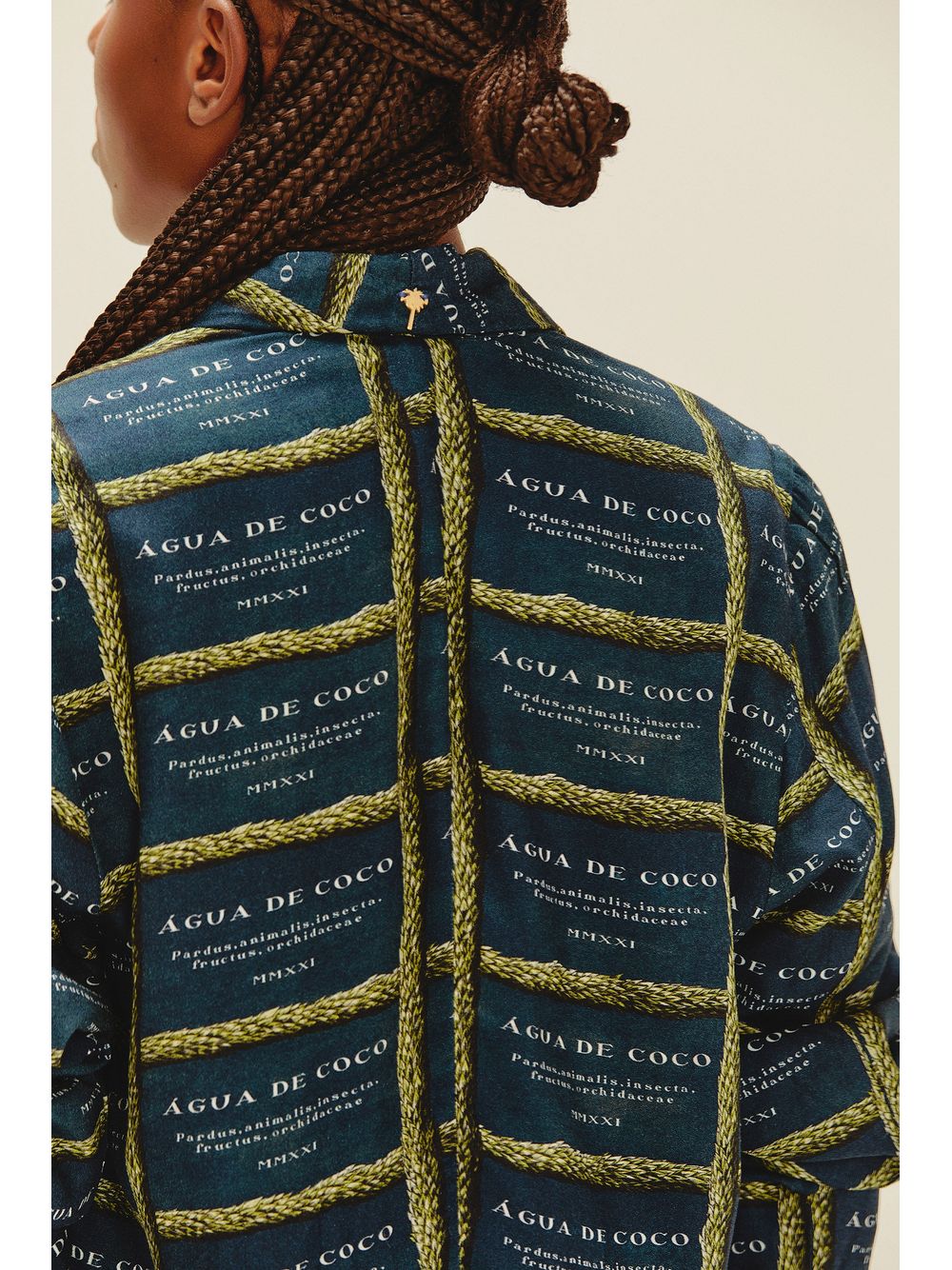 Água de Coco — Blazer com Botão Logomania Luau