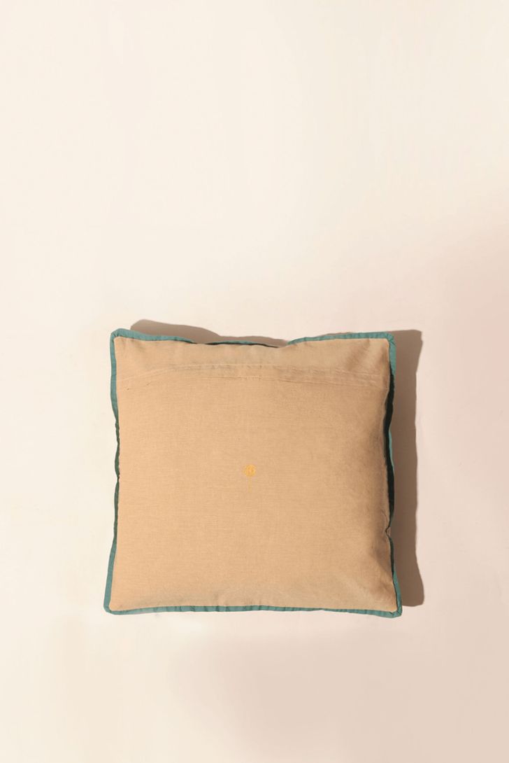 almofada-bordada-jardins-78035_2