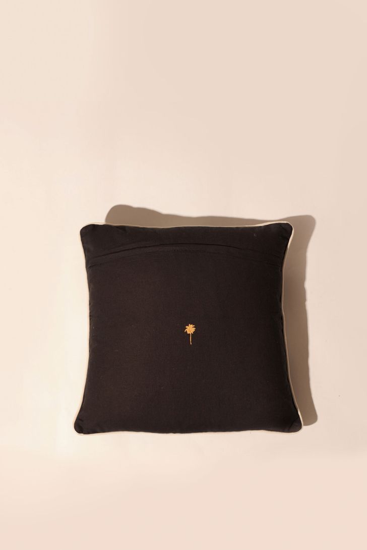 almofada-bordada-abacaxis-98584_2