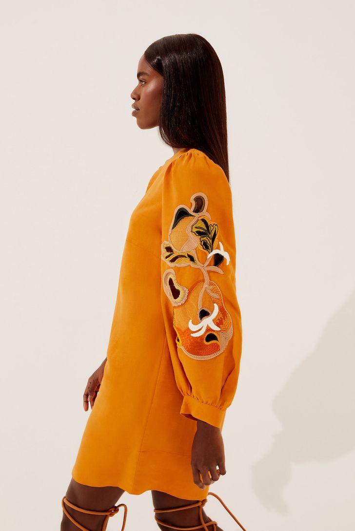 vestido-curto-faixa-caju-bordado-130355_2