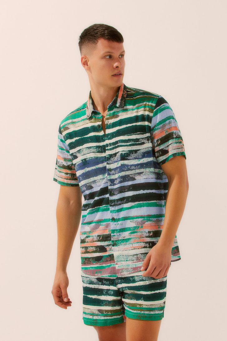 camisa-manga-curta-com-bolso-listras-abstratas-133566_1