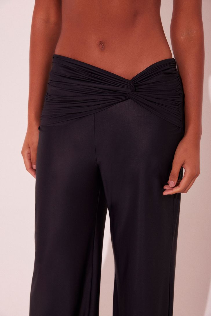 calca-reta-escamas-preto-142543_2