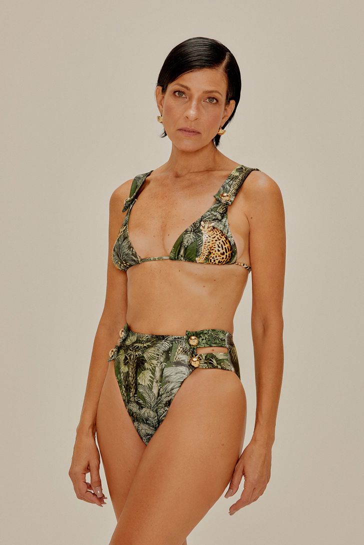 biquini-calcinha-hot-pants-cavada-com-botoes-mata-atlantica-124923_1