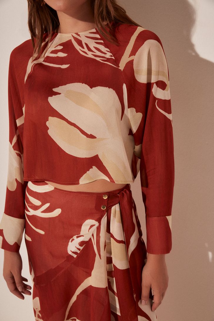 blusa-manga-longa-floral-bicolor-138039_7