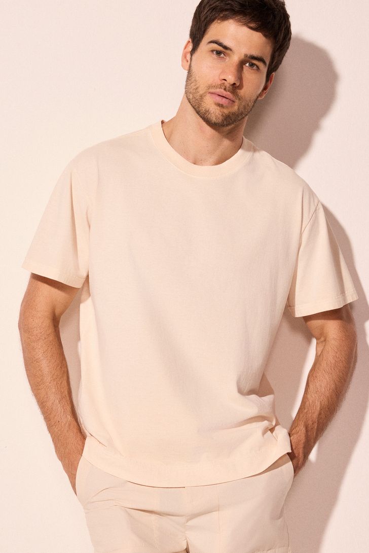 camiseta-manga-curta-oversized-cascalho-bege-153951_2
