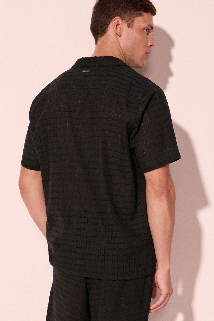 camisa-manga-curta-papiro-preto-r833a2865-151593_3