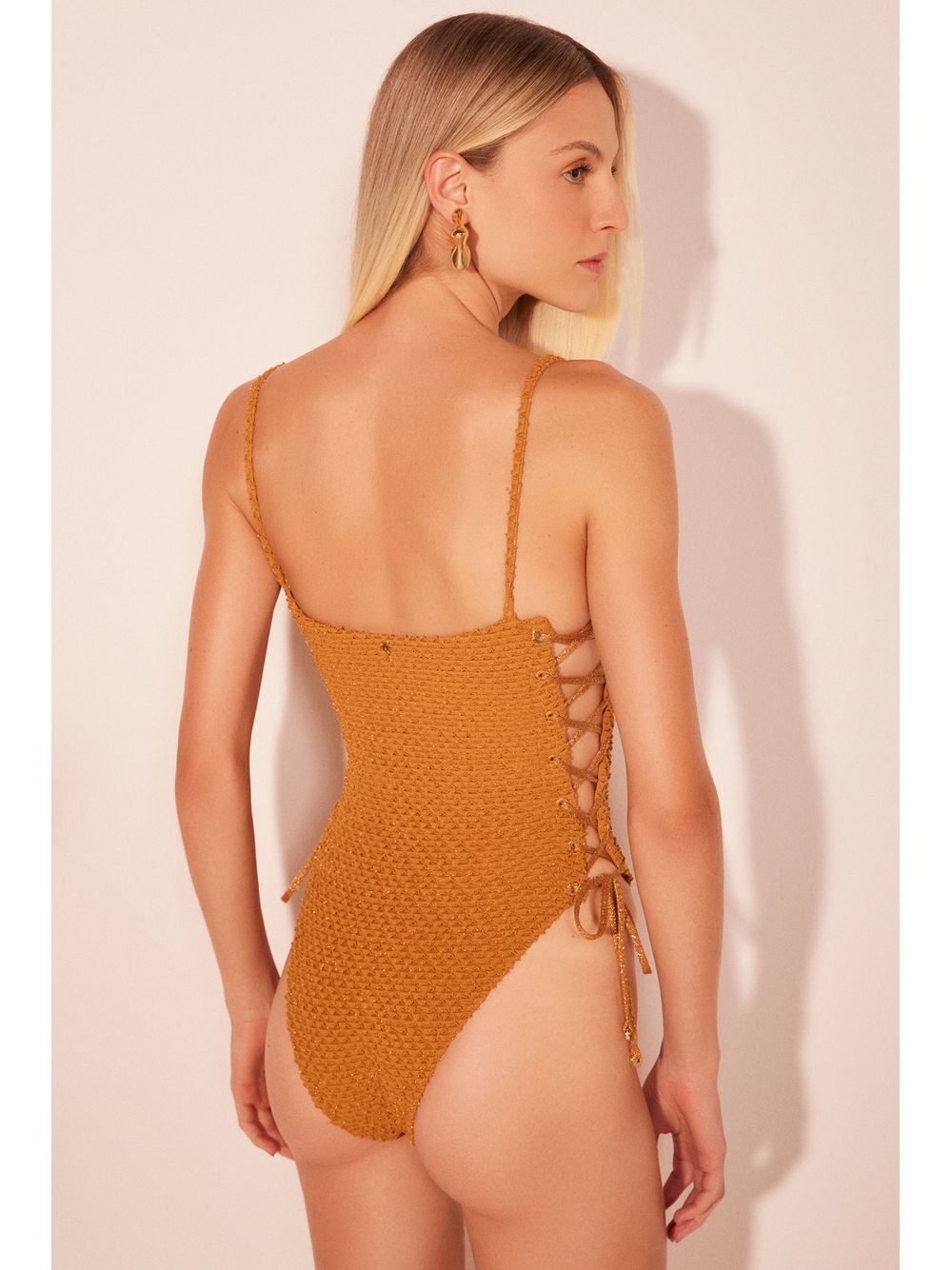 Água de Coco — Maiô Alça Escamas Lurex Laranja