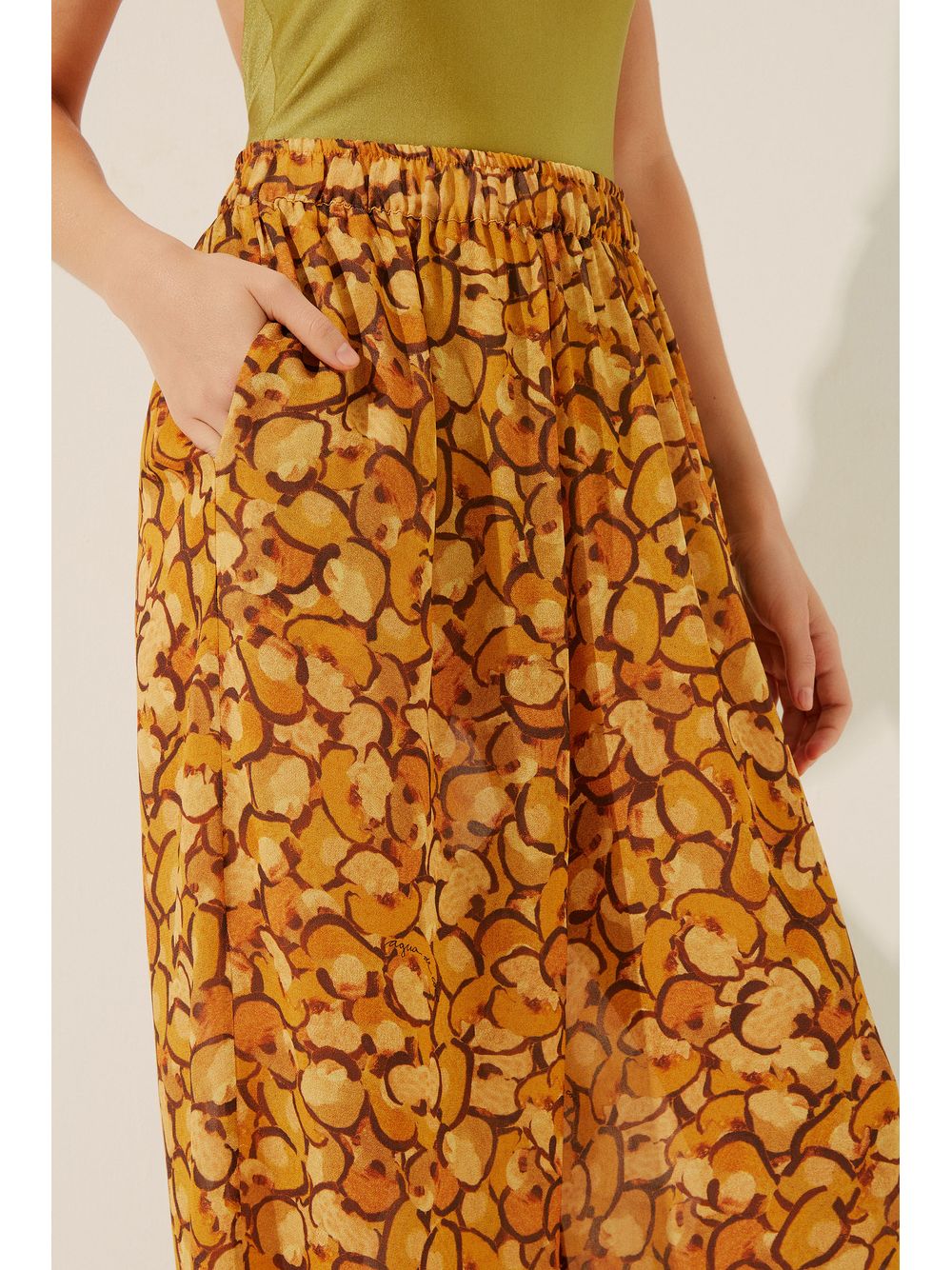 Água de Coco — Calça Pantalona Composé Onça Poá