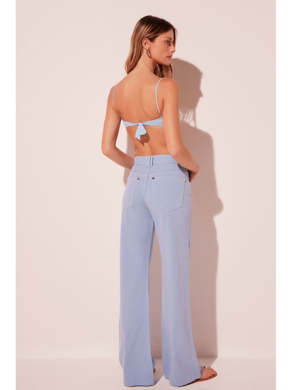 Água de Coco — Calca Flare Floral Urbano
