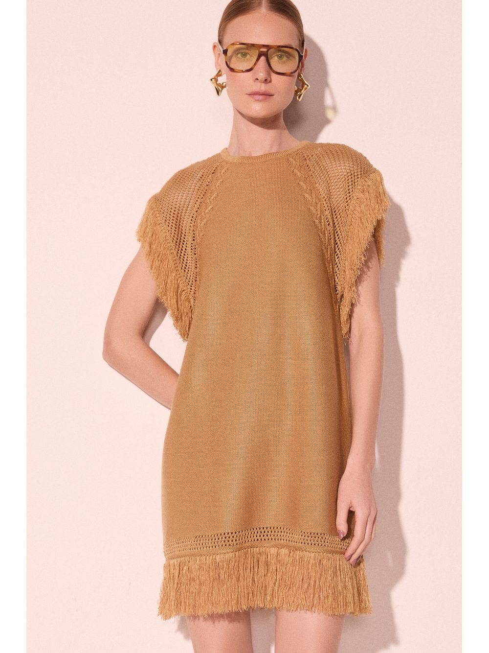Água de Coco — Vestido Curto Nácar Bege