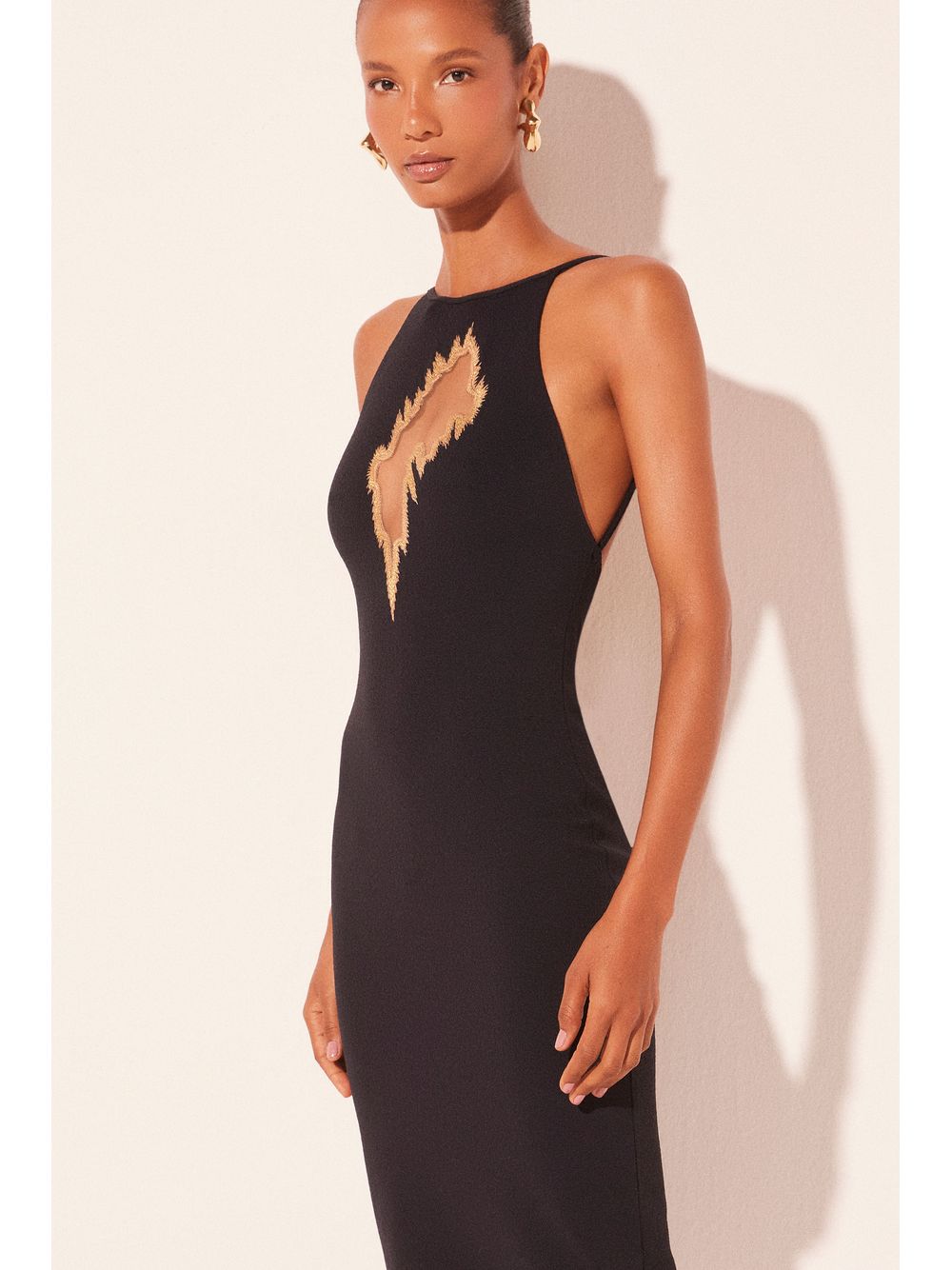 Água de Coco — Vestido Midi Chacal Bordado Preto