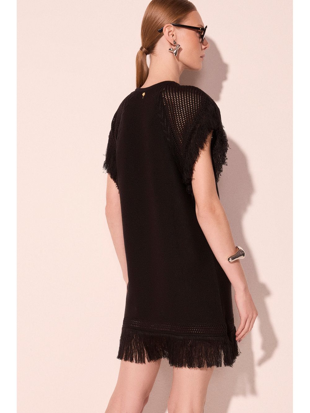 Água de Coco — Vestido Curto Nácar Preto