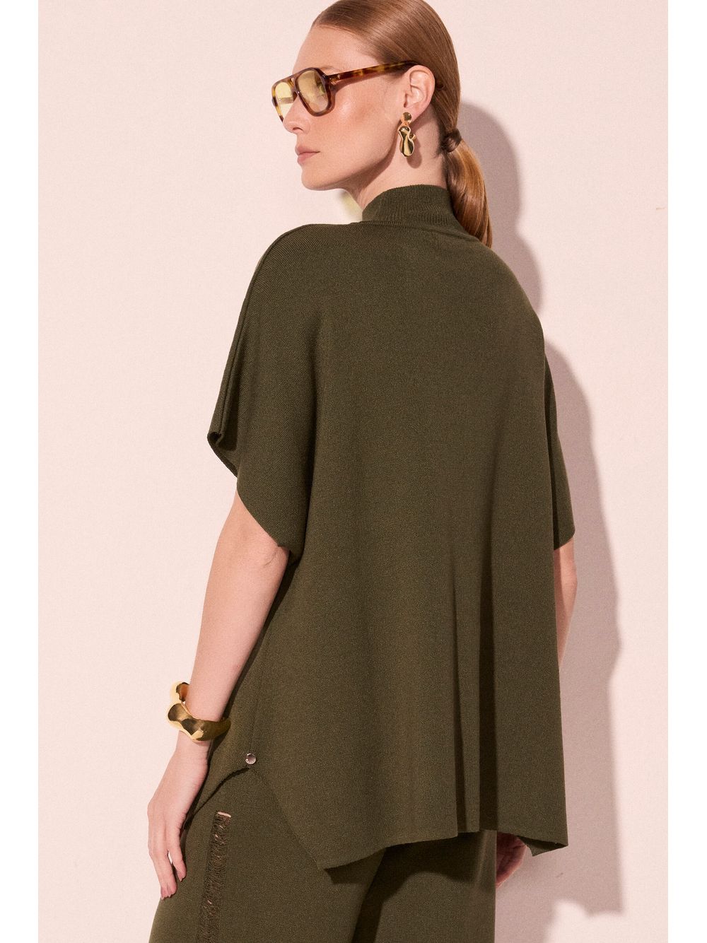 Água de Coco — Blusa Manga Curta Humus Verde