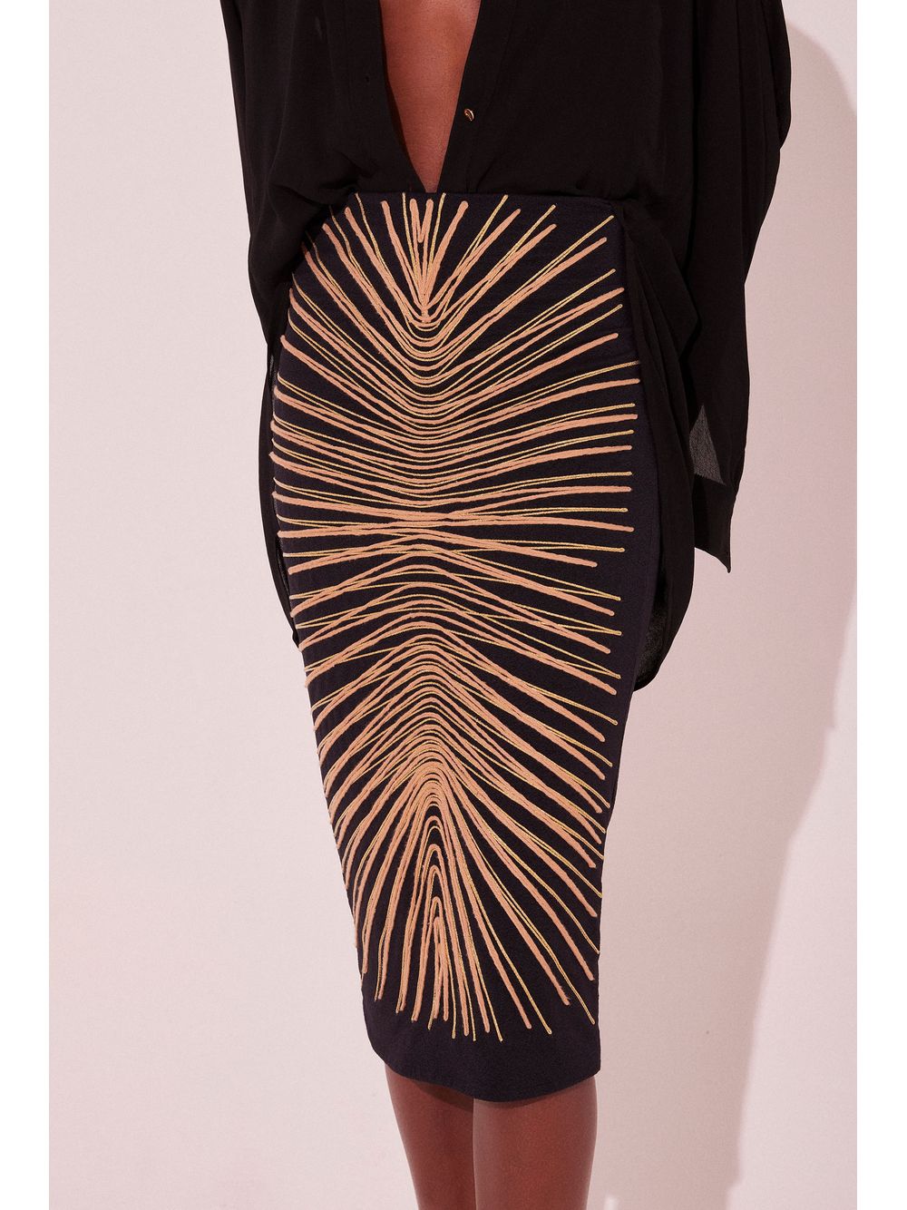 Água de Coco — Saia Midi Cordas Preto