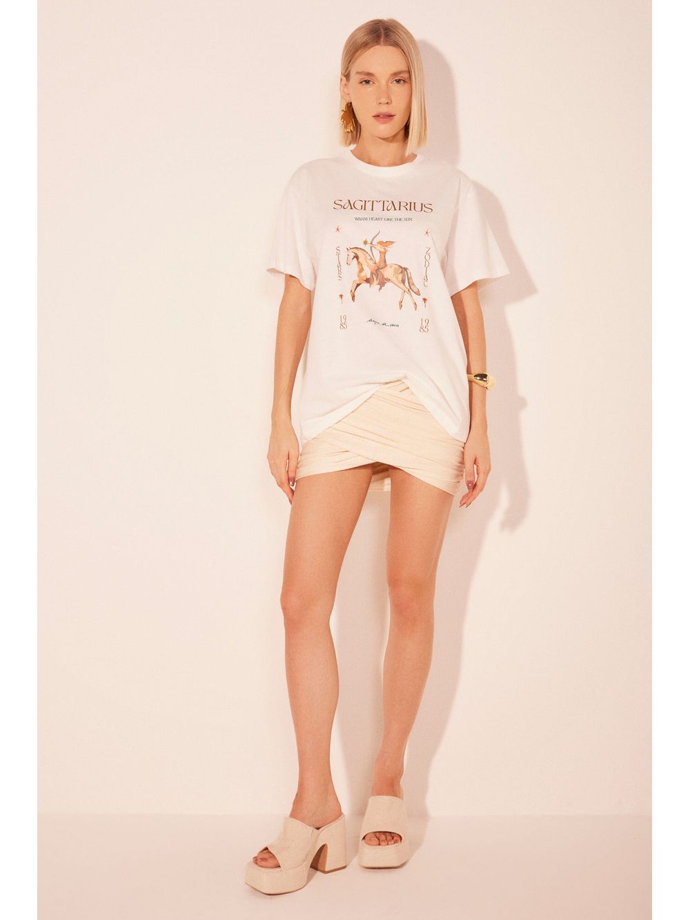 Água de Coco — Camiseta Manga Curta Signos Sagitário