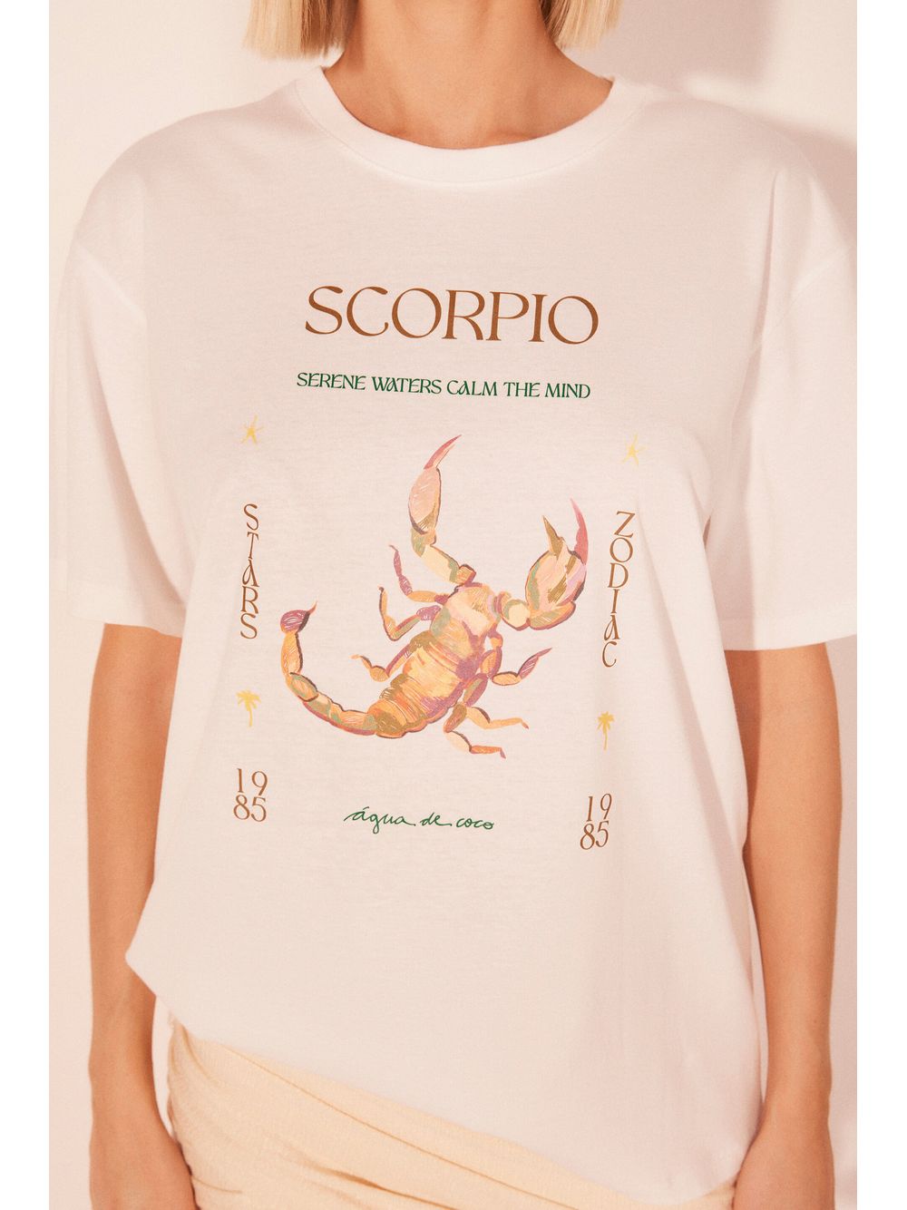 Água de Coco — Camiseta Manga Curta Signos