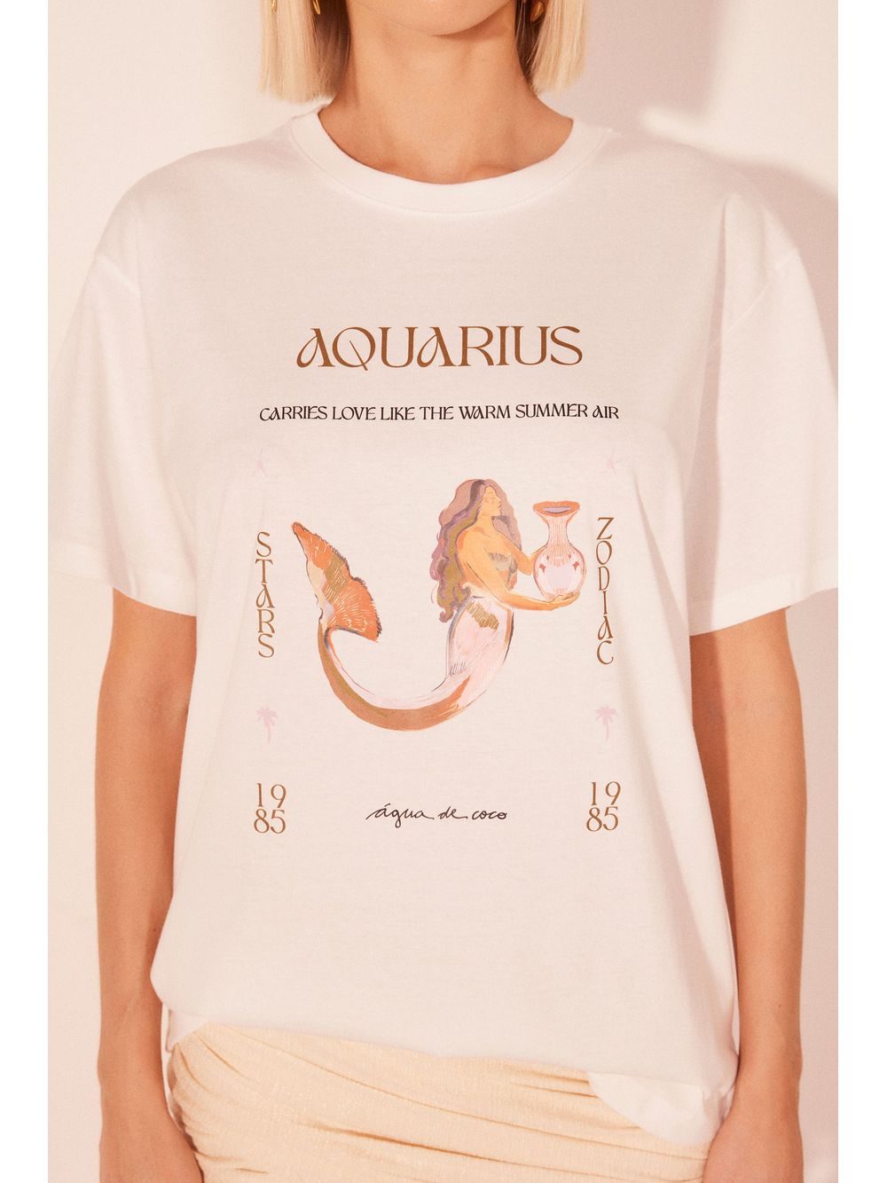 Água de Coco — Camiseta Manga Curta Signos Aquário